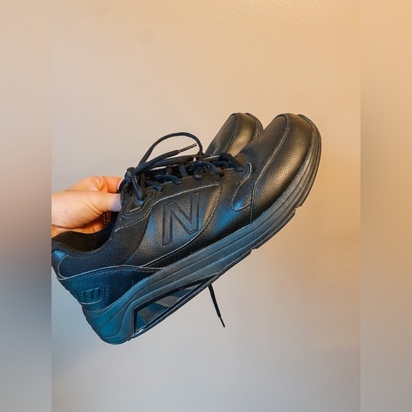 New Balance 928v3 Black Leather Walking Shoe - Picture 1 of 10